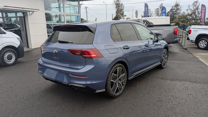 2026 VOLKSWAGEN Golf R-LINE