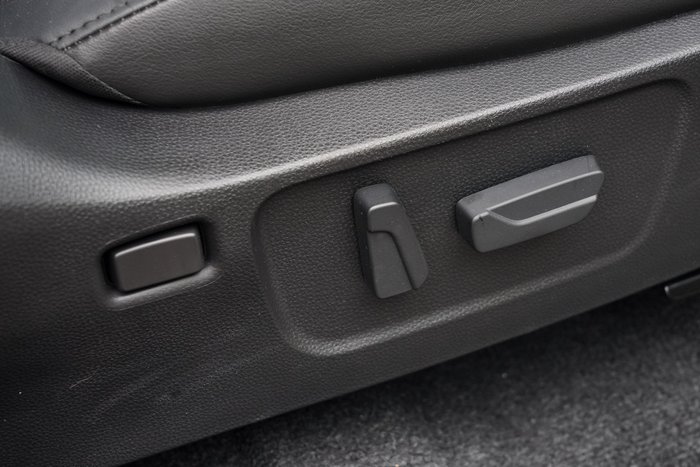 2025 Isuzu D-MAX BLADE