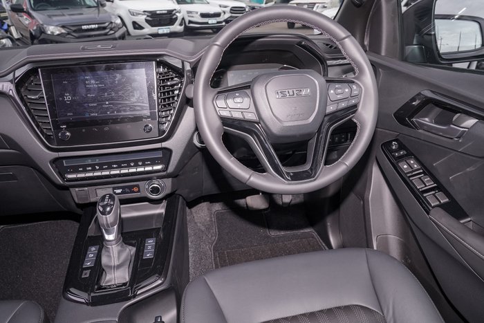 2025 Isuzu D-MAX BLADE