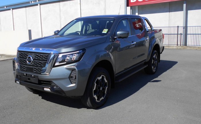 2025 Nissan Navara ST-X