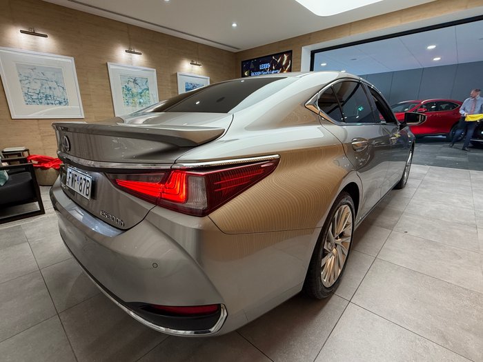 2020 Lexus ES300h Sports Luxury 2.5L Hybrid Auto CVT Sedan