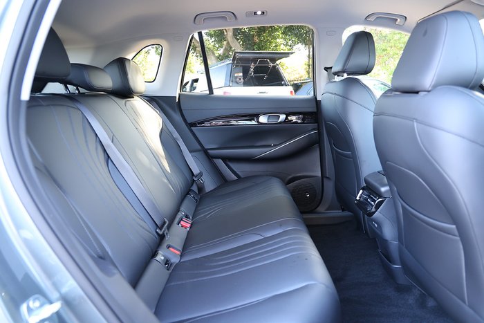 2026 Geely Starray Em-i