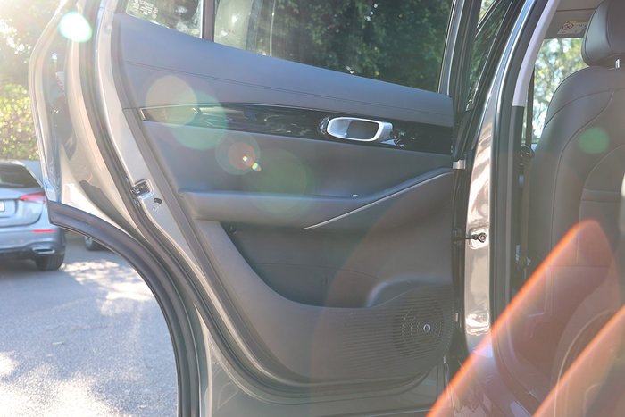 2026 Geely Starray Em-i