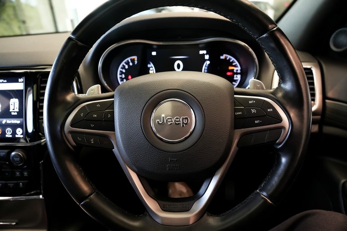 2020 Jeep Grand Cherokee Night Eagle