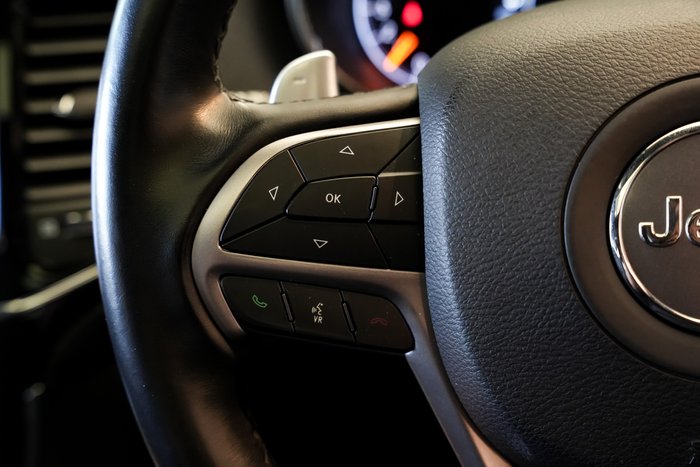 2020 Jeep Grand Cherokee Night Eagle