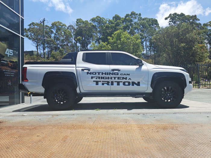 2025 MITSUBISHI Triton GSR