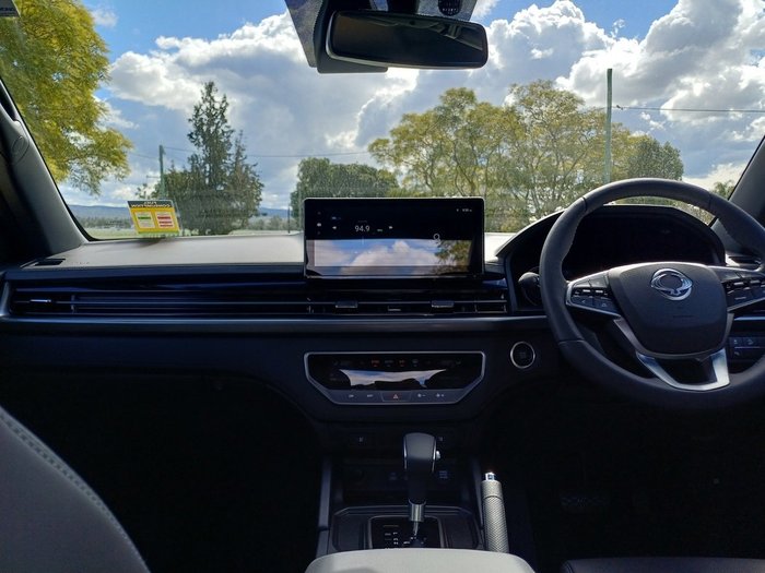 2025 KGM MUSSO ADVANCE