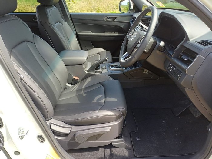 2025 KGM MUSSO ADVANCE