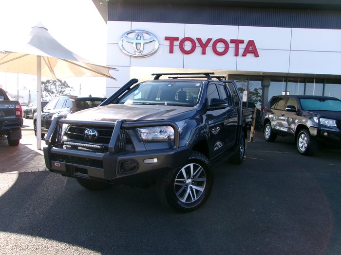 2022 Toyota Hilux 4x4 Hilux 4x4 SR 2.8L T Diesel Manual Double Cab C/C C221370 001