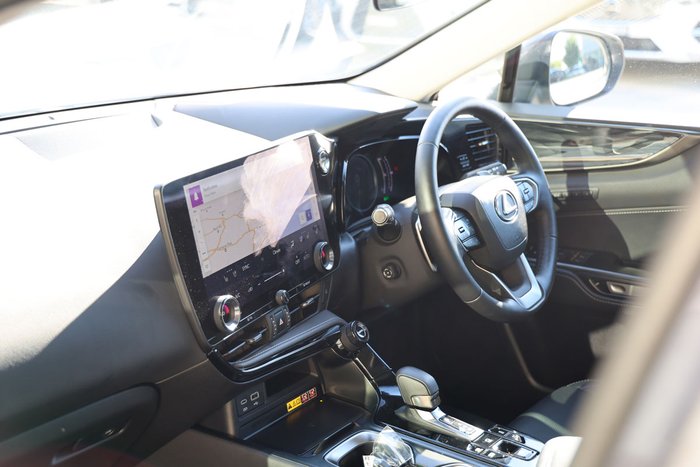 2025 Lexus NX450h+ NX450h+ Luxury 2.5L PHEV Auto CVT Wagon 2M00560 002