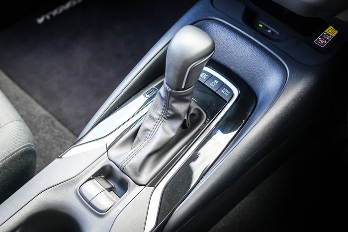 2025 Toyota COROLLA SX