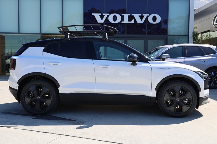 2025 Volvo EX30 Cross Country