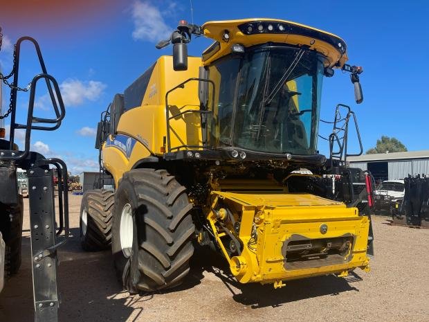 2021 New Holland CR9.90