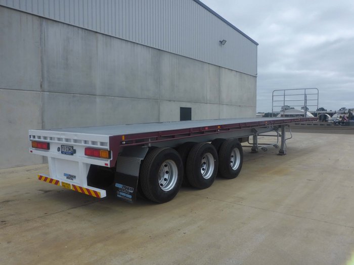 2013 Krueger 22 Pallet Flat Top 