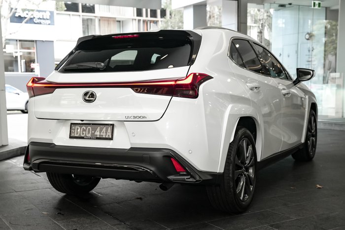 2024 Lexus UX 300h F Sport