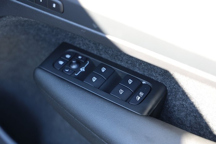 2024 Volvo XC40 Ultra B4 Bright