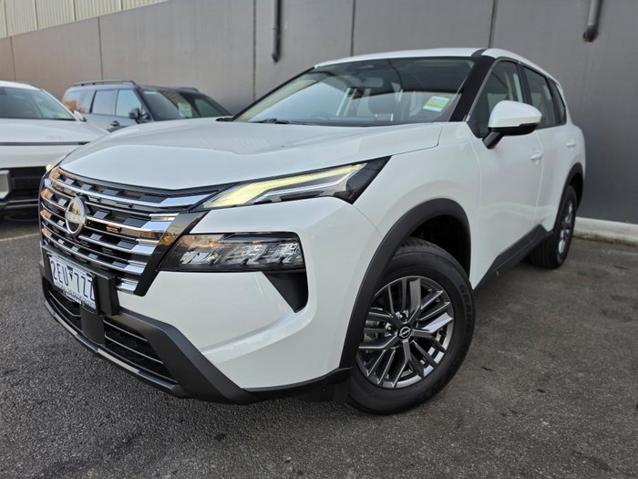 2026 NISSAN T33 ST
