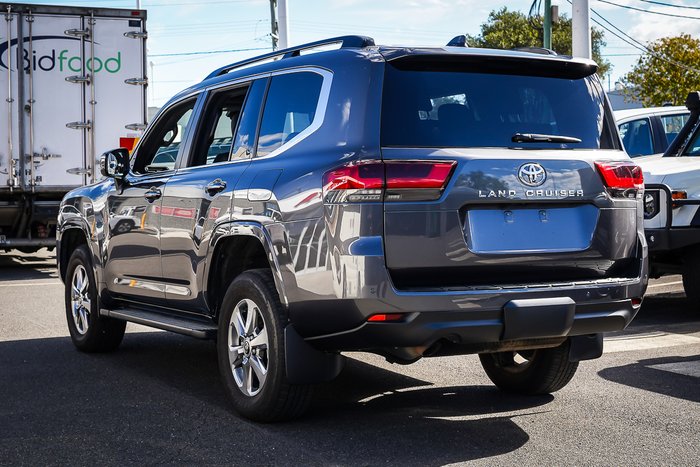 2025 Toyota LANDCRUISER VX