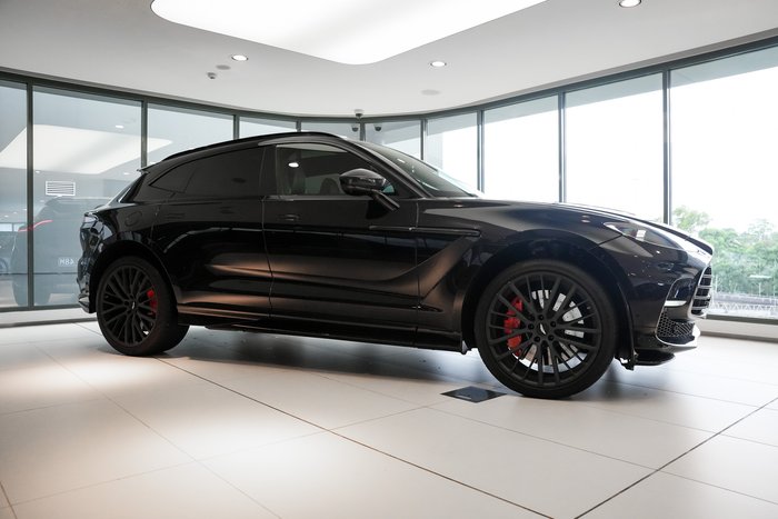 2023 Aston Martin DBX 707