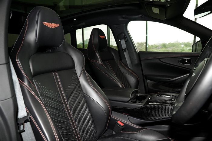 2023 Aston Martin DBX 707