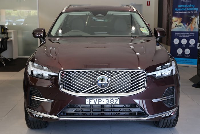 2025 Volvo XC60 Plus B5 Bright