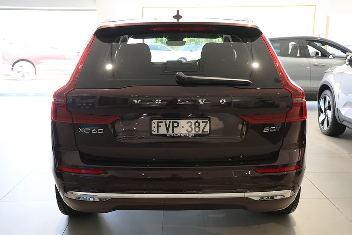 2025 Volvo XC60 Plus B5 Bright