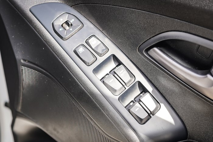 2015 HYUNDAI iX35 ACTIVE (FWD)