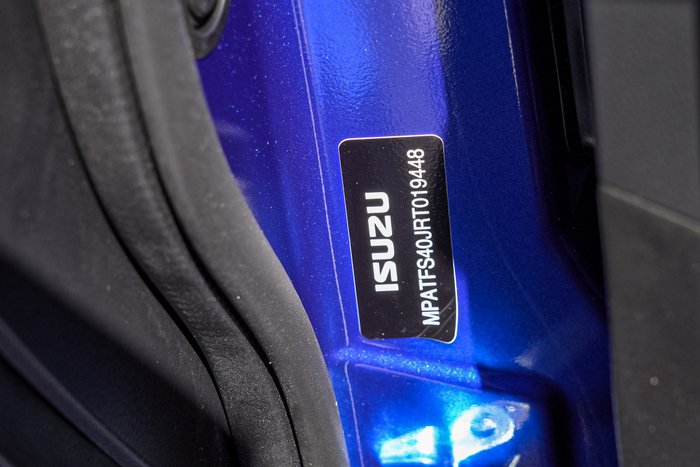 2025 Isuzu D-MAX X-TERRAIN