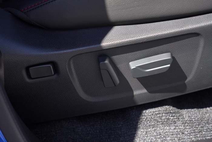 2025 Isuzu D-MAX X-TERRAIN