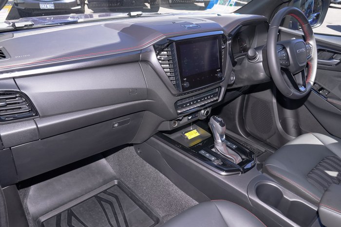 2025 Isuzu D-MAX X-TERRAIN