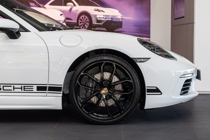 2024 Porsche 718 Boxster Style Edition