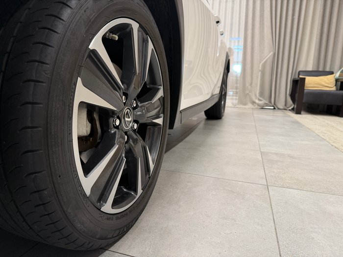 2020 Lexus UX250h Luxury 2.0L Hybrid Auto E-CVT SUV