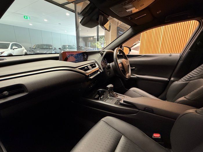 2020 Lexus UX250h Luxury 2.0L Hybrid Auto E-CVT SUV