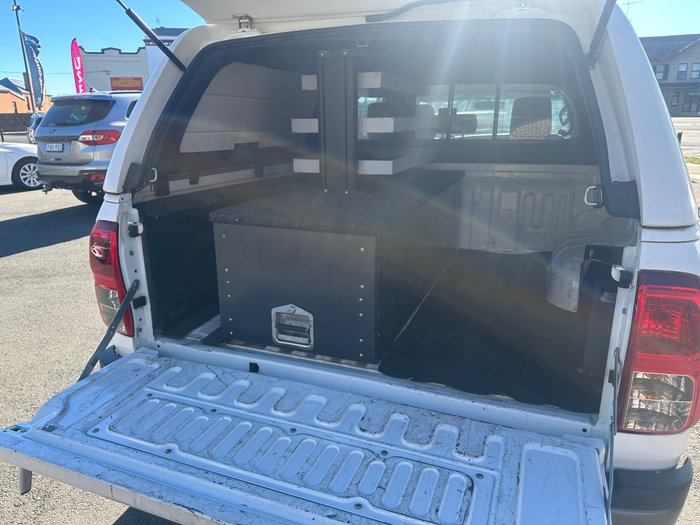 2019 TOYOTA HILUX WORKMATE TGN121R MY19 WHITE