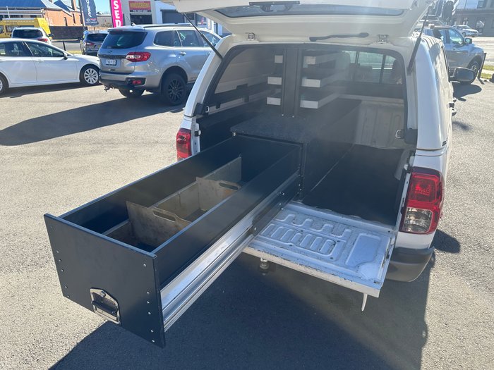 2019 TOYOTA HILUX WORKMATE TGN121R MY19 WHITE