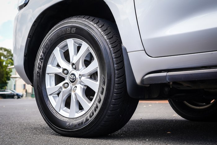 2016 Toyota LANDCRUISER VX