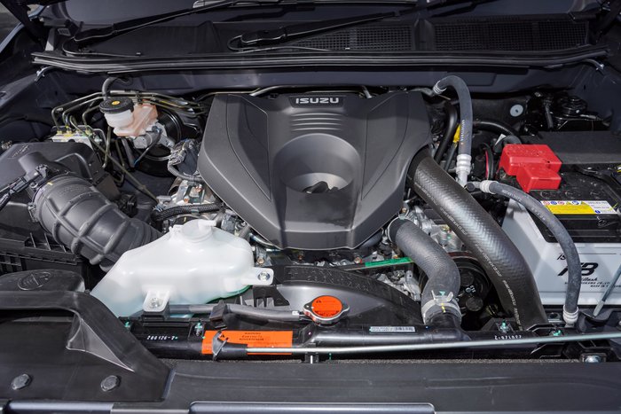 2026 Isuzu MU-X LS-T