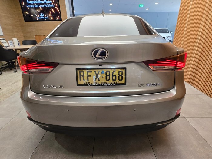 2017 Lexus IS300h F Sport 2.5L Hybrid CVT Sedan