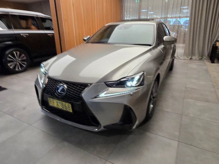 2017 Lexus IS300h F Sport 2.5L Hybrid CVT Sedan