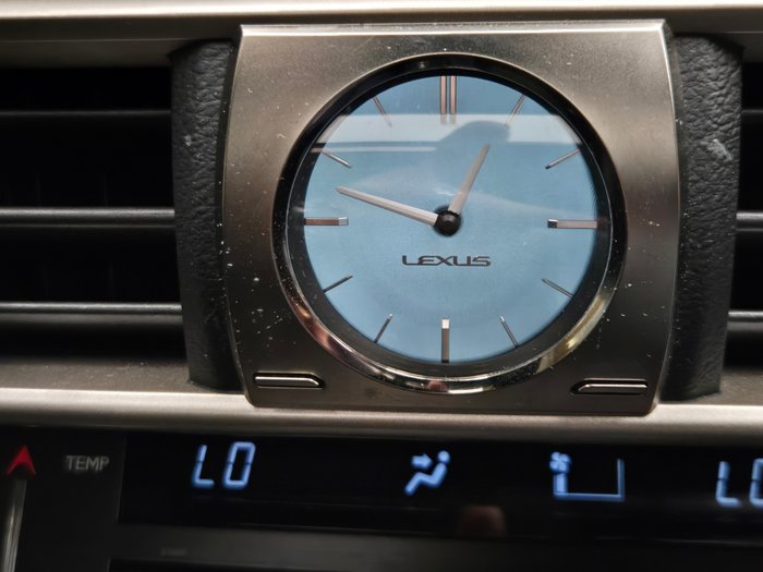 2017 Lexus IS300h F Sport 2.5L Hybrid CVT Sedan