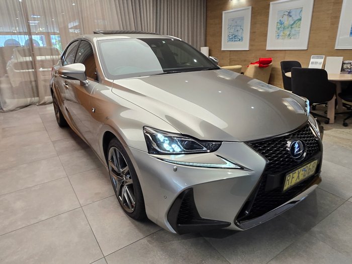 2017 Lexus IS300h F Sport 2.5L Hybrid CVT Sedan