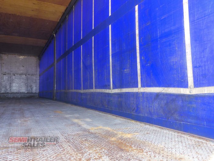1997 Vawdrey 41FT 20 Pallet Curtainsider