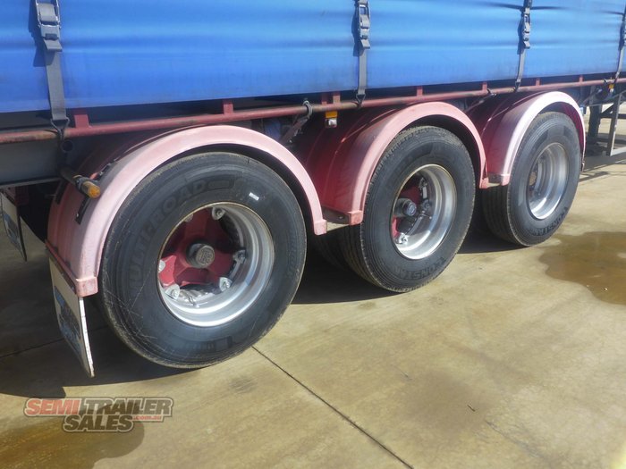 1997 Vawdrey 41FT 20 Pallet Curtainsider