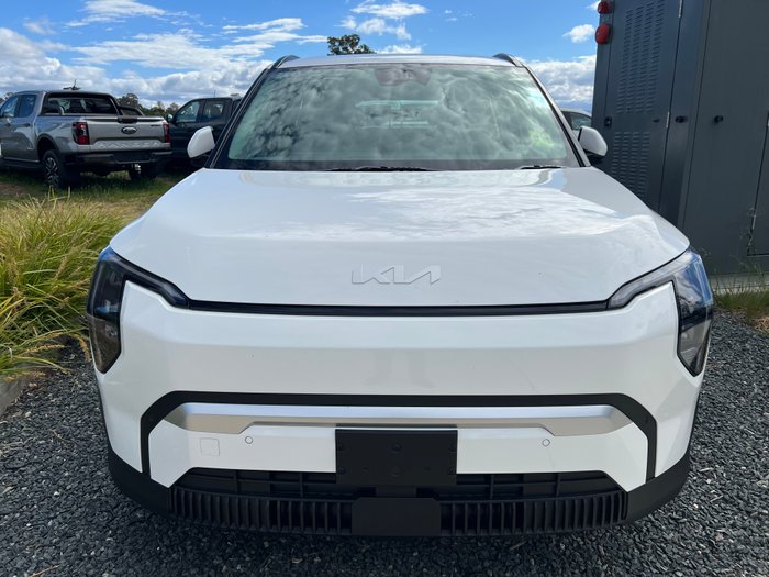 2025 KIA EV3 AIR