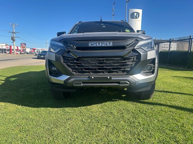 2025 Isuzu D-MAX X-TERRAIN MY24 MERCURY SILVER