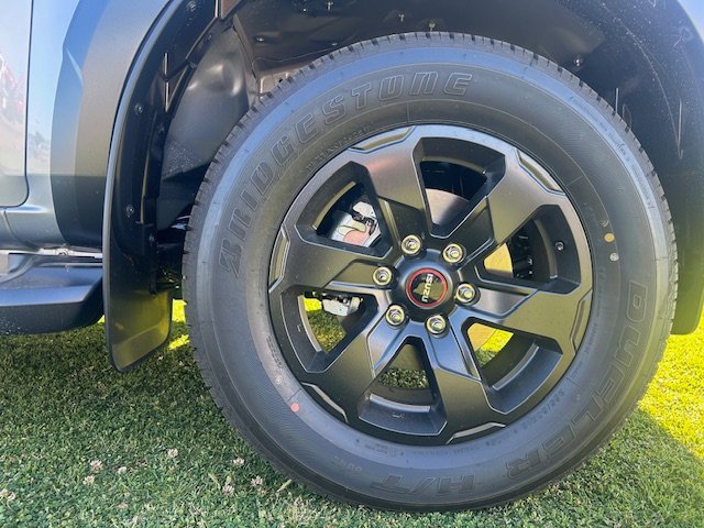 2025 Isuzu D-MAX X-TERRAIN MY24 MERCURY SILVER