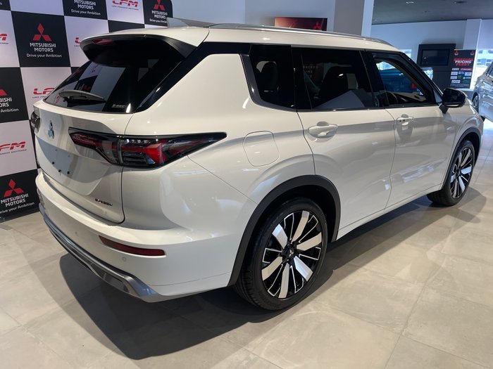 2025 MITSUBISHI Outlander EXCEED