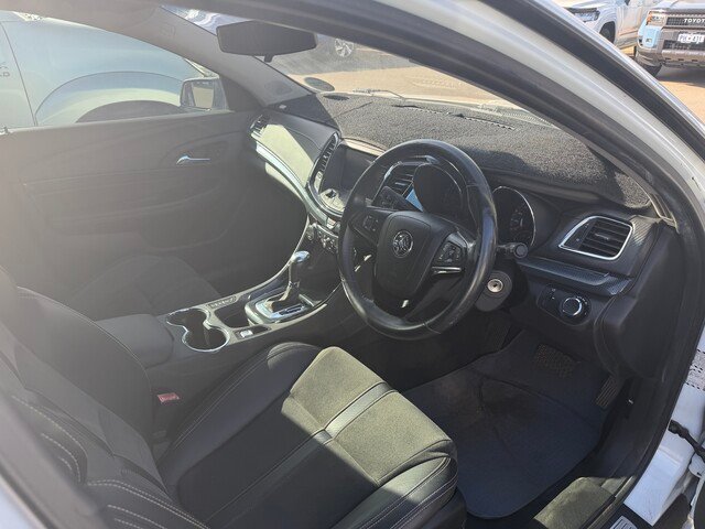 2014 Holden COMMODORE WHITE