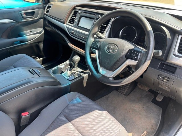 2017 Toyota Kluger GX AWD White