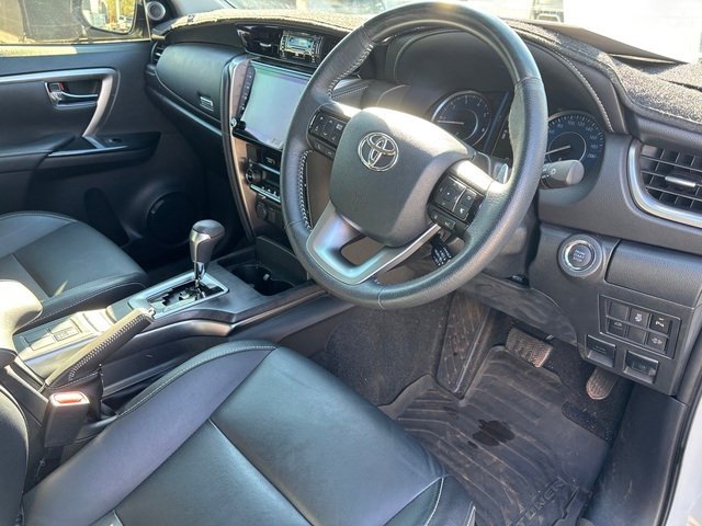 2020 Toyota Fortuner Crusade White